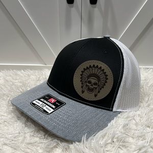 Trucker SnapBack Richardson 112 hat. Apache skull